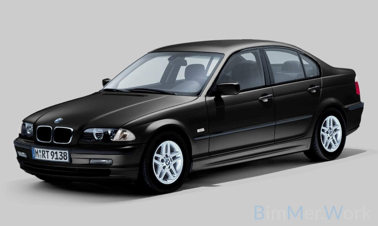 Exterior of BMW 318I (Sedan (4 Doors)), VIN WBAAL31010AY34698
