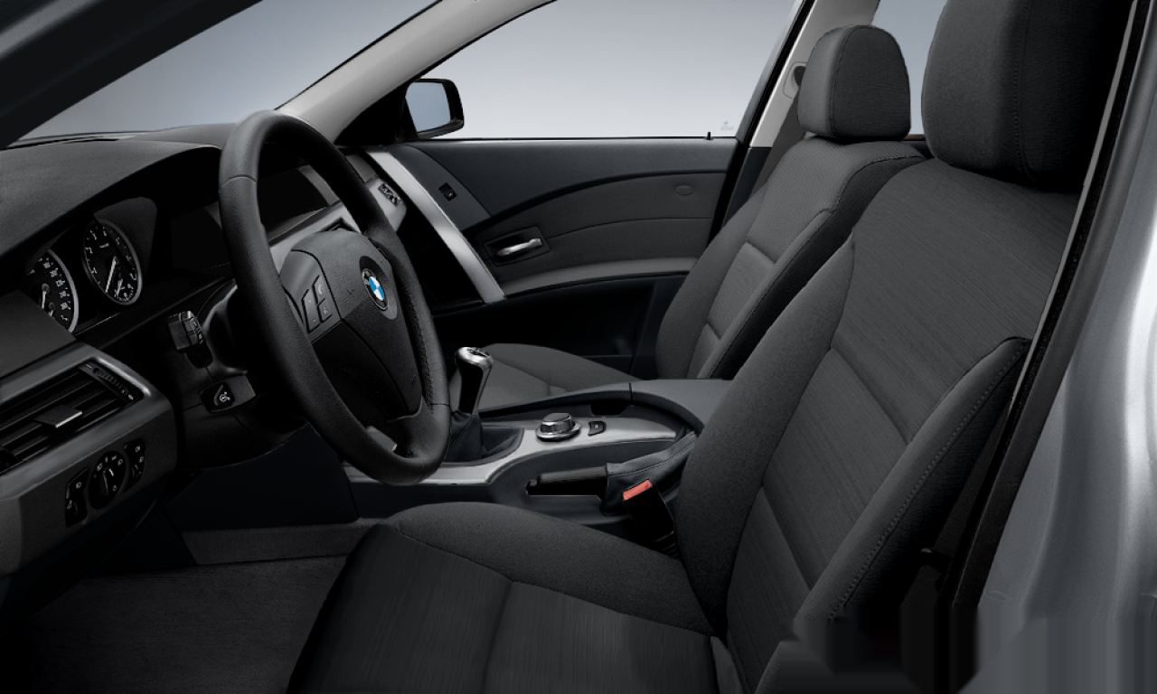 Interior of 2006 BMW 525d (E61), VIN WBANJ51000B414251