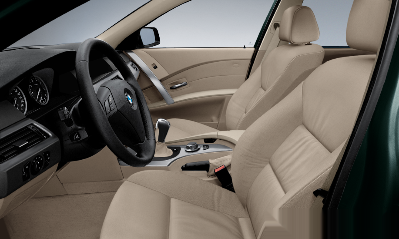Interior of BMW 530d (E60), VIN WBANC710X0B626015