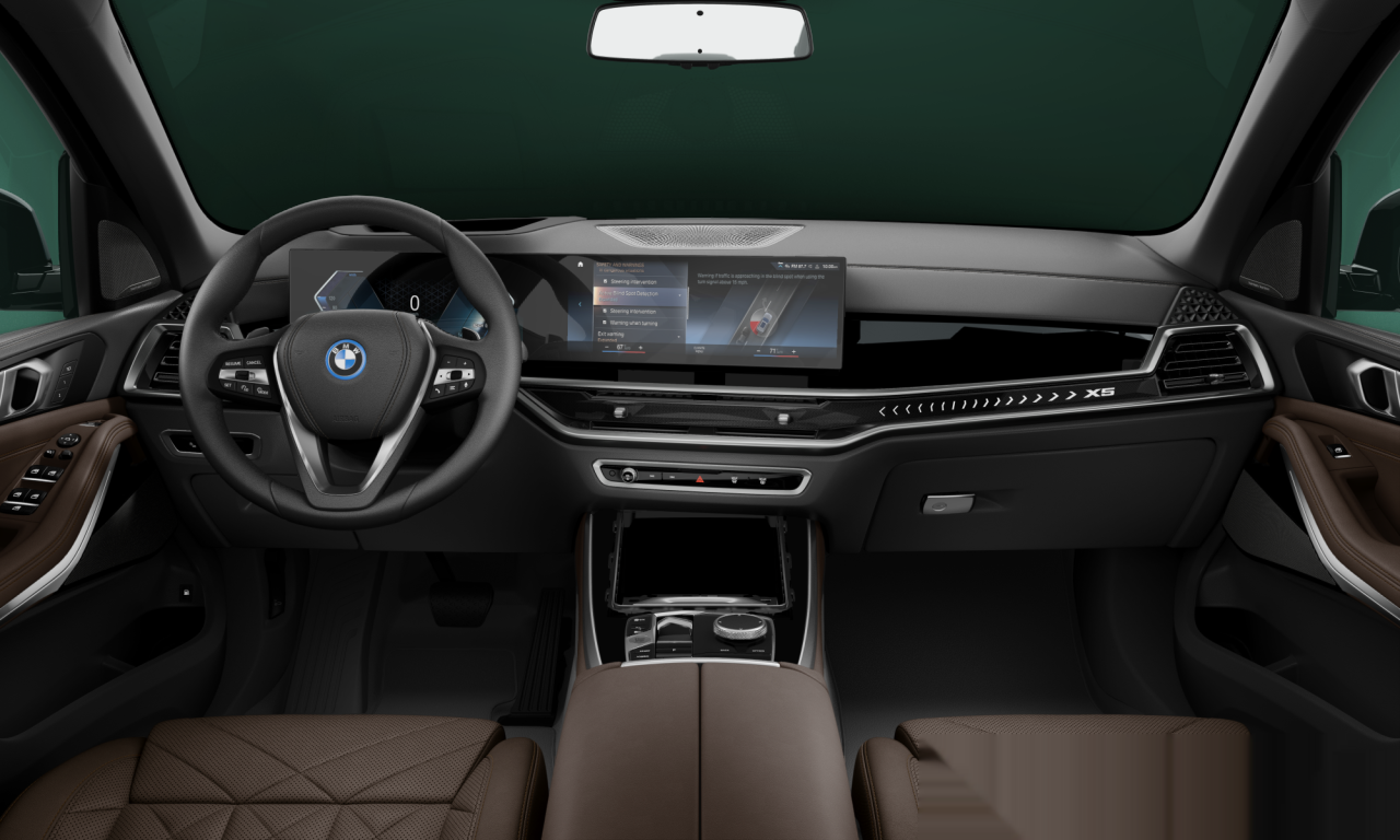 Interior of BMW X5 xDrive50e (G05 (MUE)), VIN 5UX43EU02R9T95726