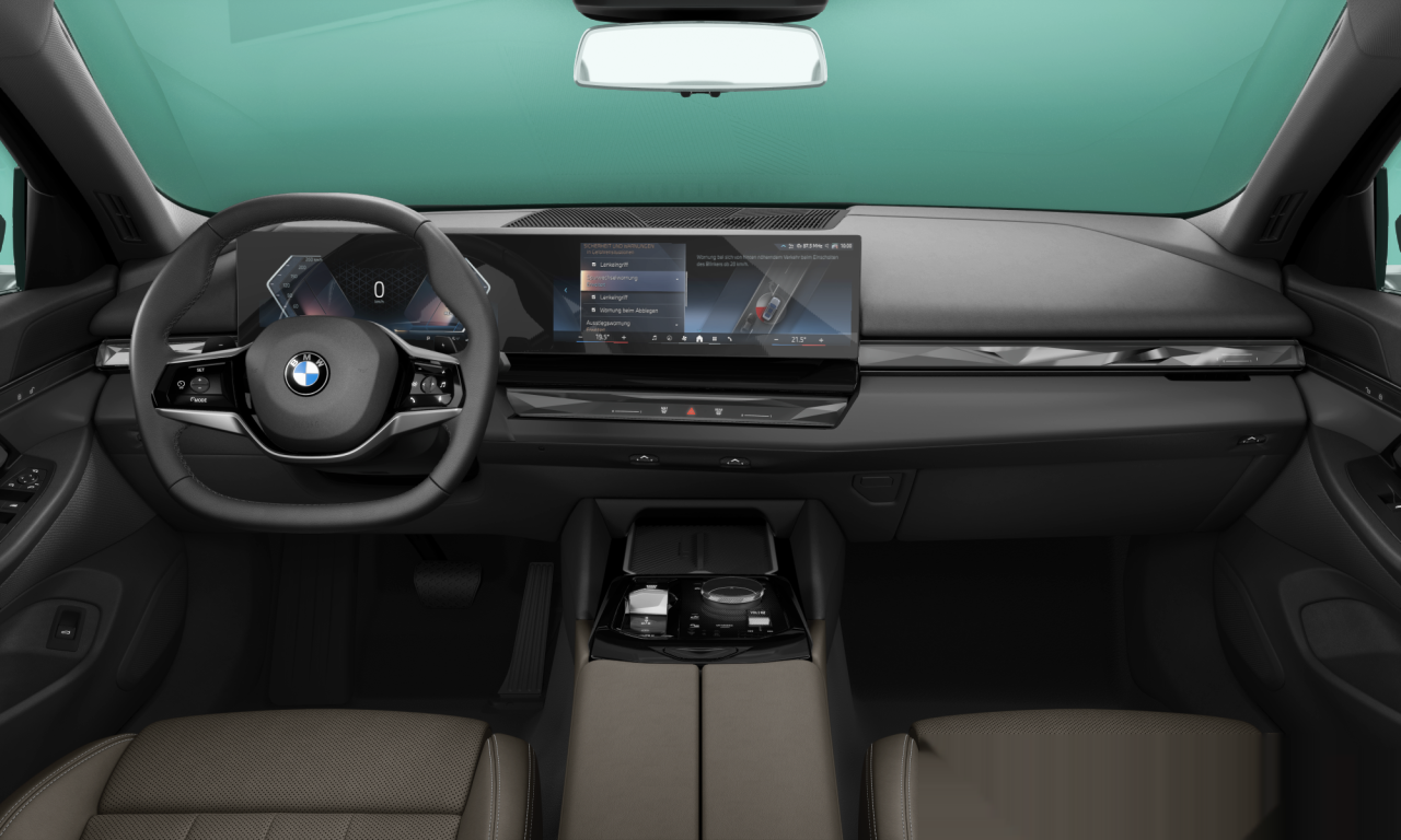 Interior of BMW 520i (G60), VIN WBA11FJ01TCU91875