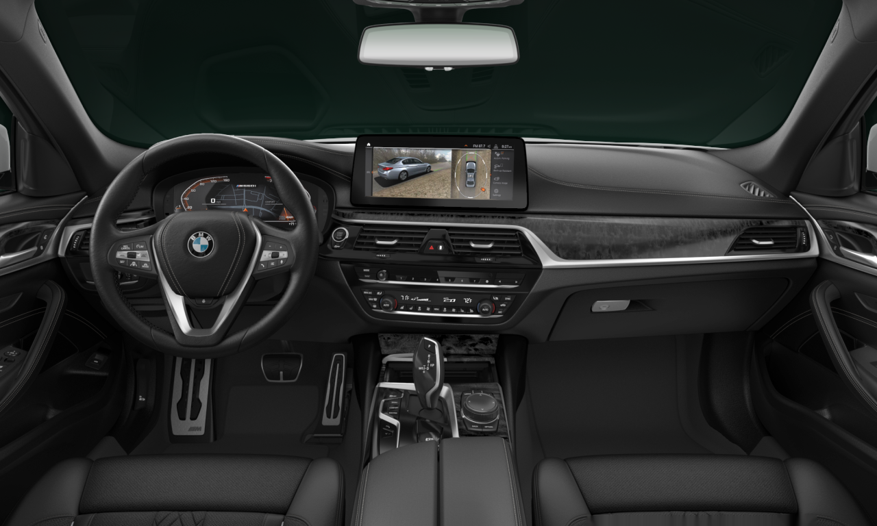 Interior of BMW M550i xDrive (G30 (MUE)), VIN WBA13BK08MCF19337