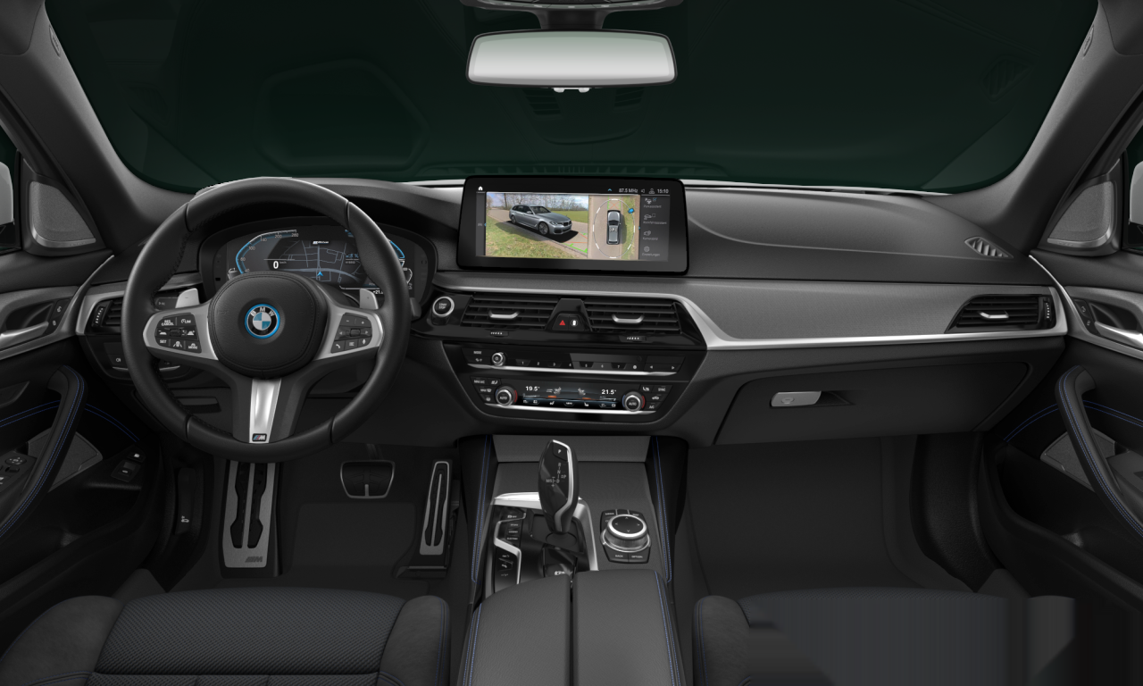 Interior of BMW 530e xDrive (G31 (MUE)), VIN WBA31CG070CK20605