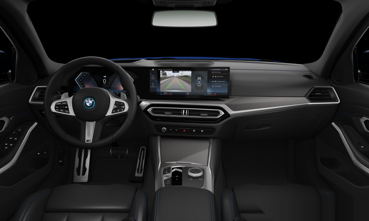 Interior of 2022 BMW 330e xDrive (G20 (MUE)), VIN WBA38FS0508C92476