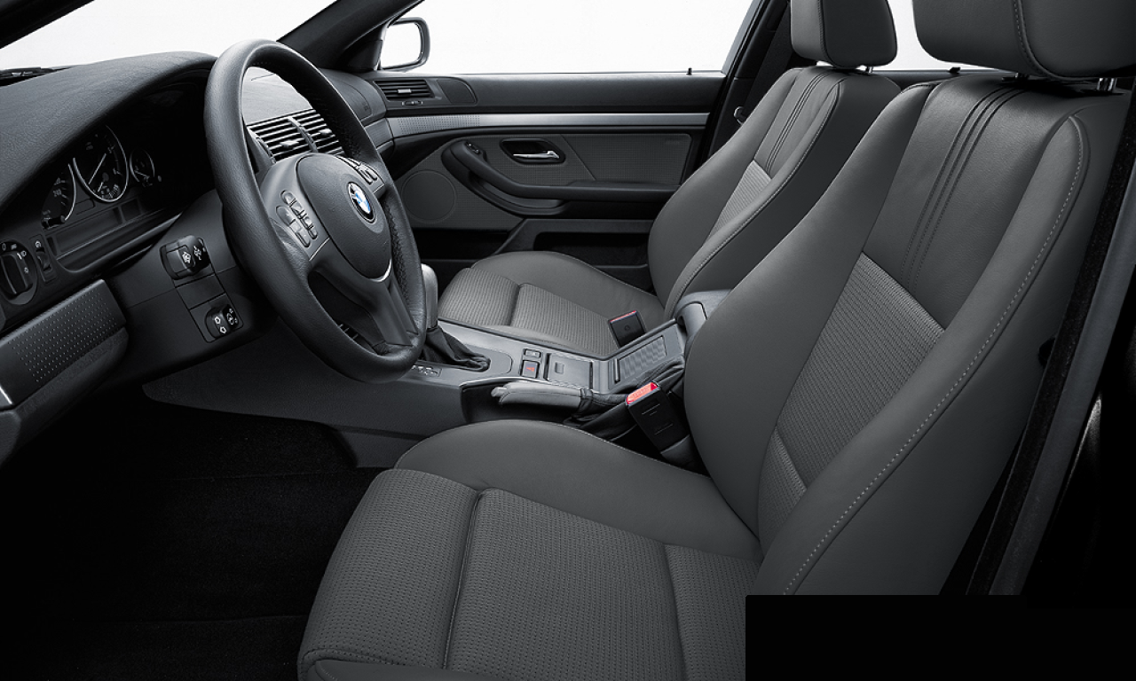 Interior of BMW 520I (E39), VIN WBADT21040GZ11939