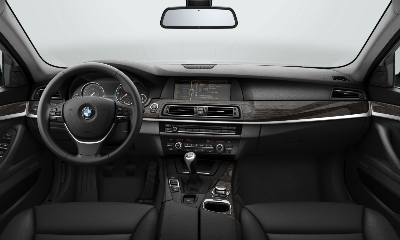 Interior of BMW 520d (F10), VIN WBAFW11040C713301
