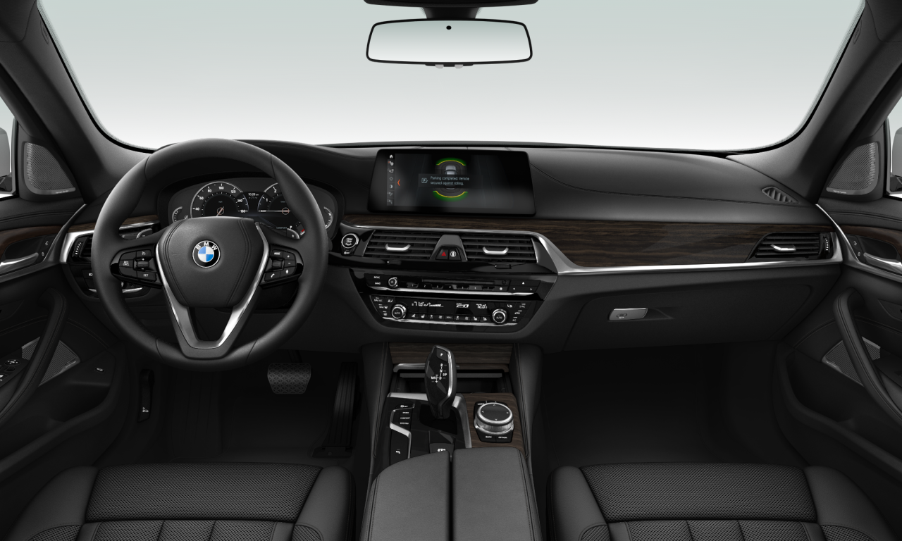 Interior of BMW 540i (G30), VIN WBAJE5C36HG915735