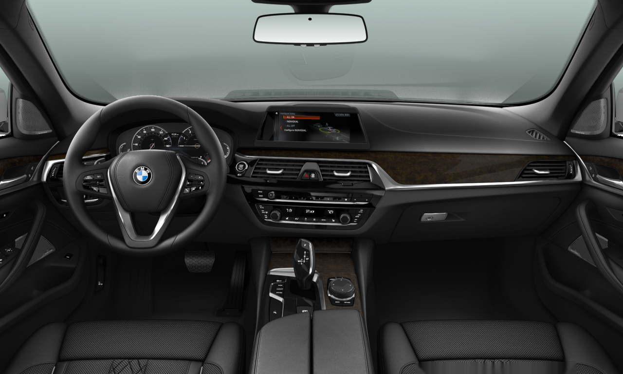 Interior of 2018 BMW 540i (G30), VIN WBAJE5C52KWE66572