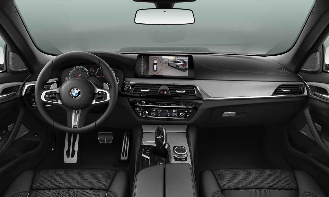 Interior of BMW 530i xDrive (G31), VIN WBAJL5102JBL93316