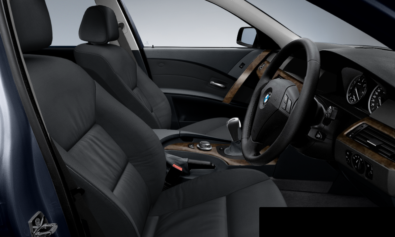 Interior of BMW 530I (E60), VIN WBANA720X0B789929