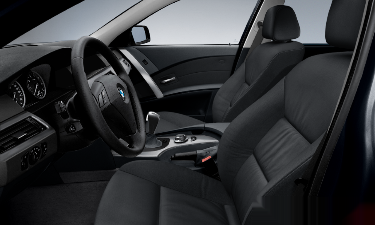 Interior of BMW 525d (E60), VIN WBANC51060CN26234