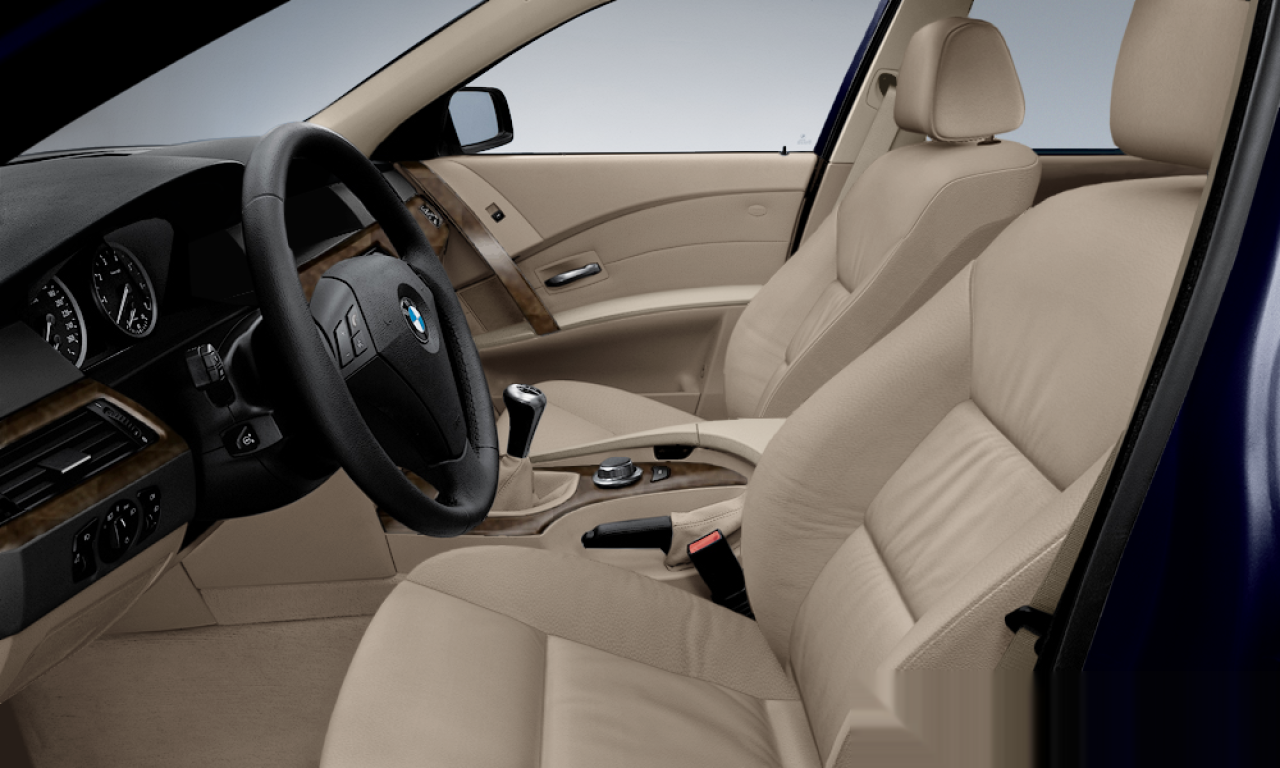 Interior of BMW 530d (E60), VIN WBANC71020B822062