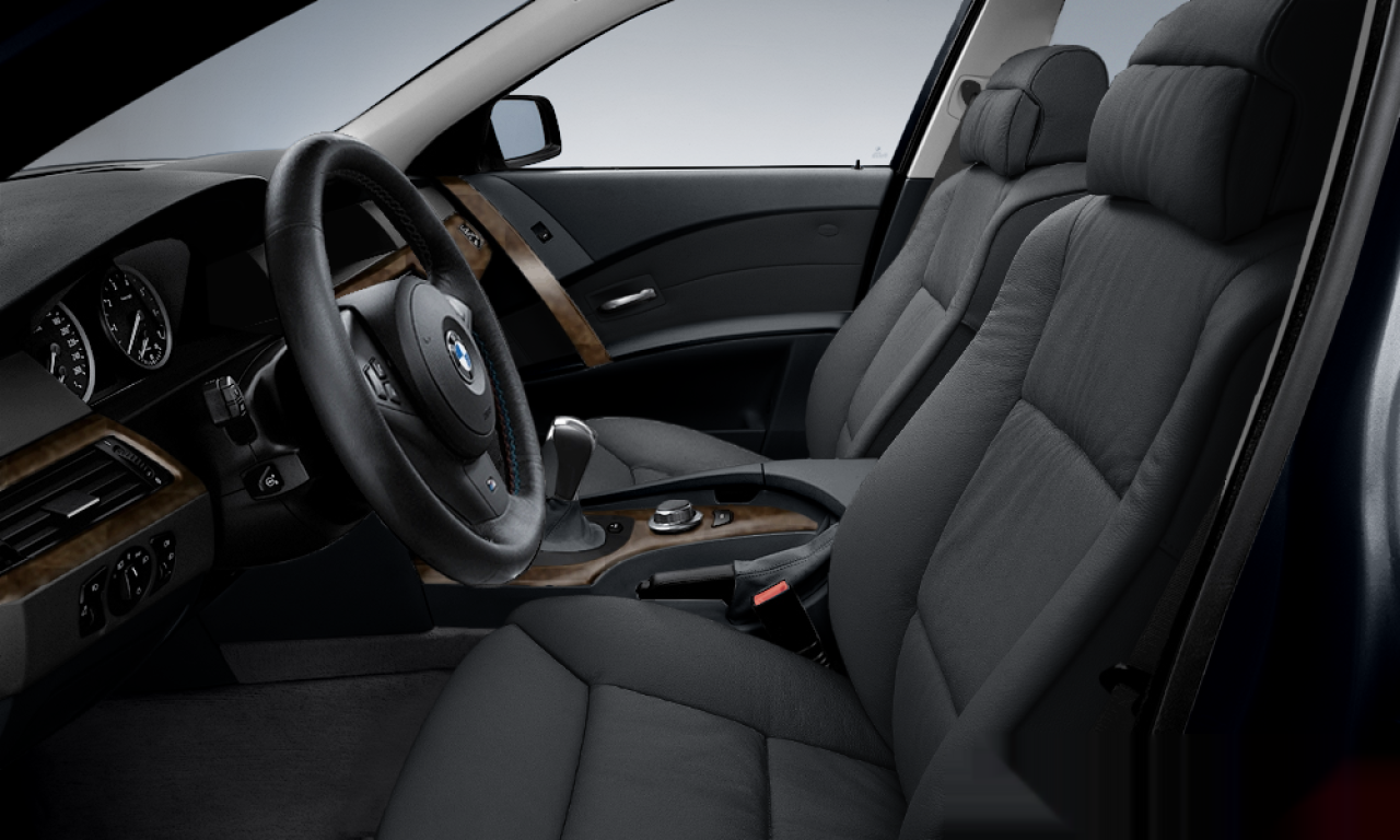 Interior of BMW 530i (E60), VIN WBANE71000CM07990