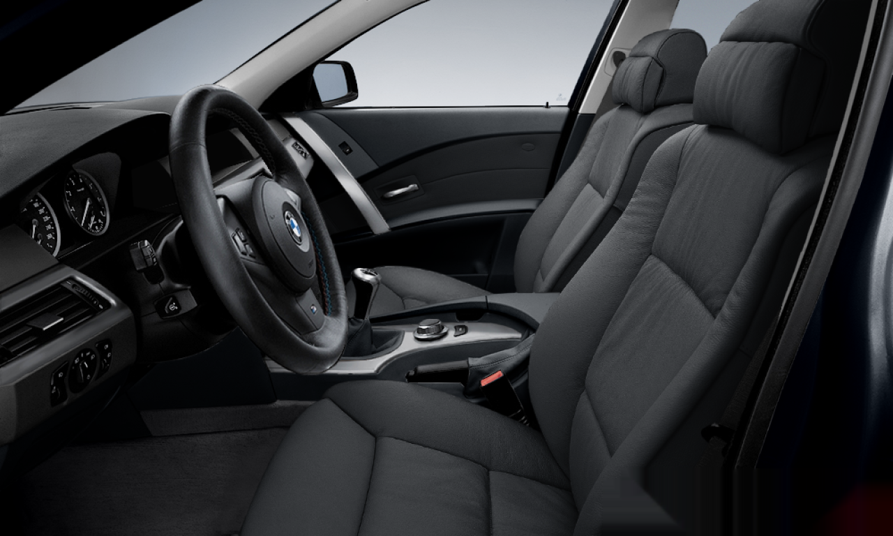 Interior of BMW 530xd (E60), VIN WBANM71070CP10963