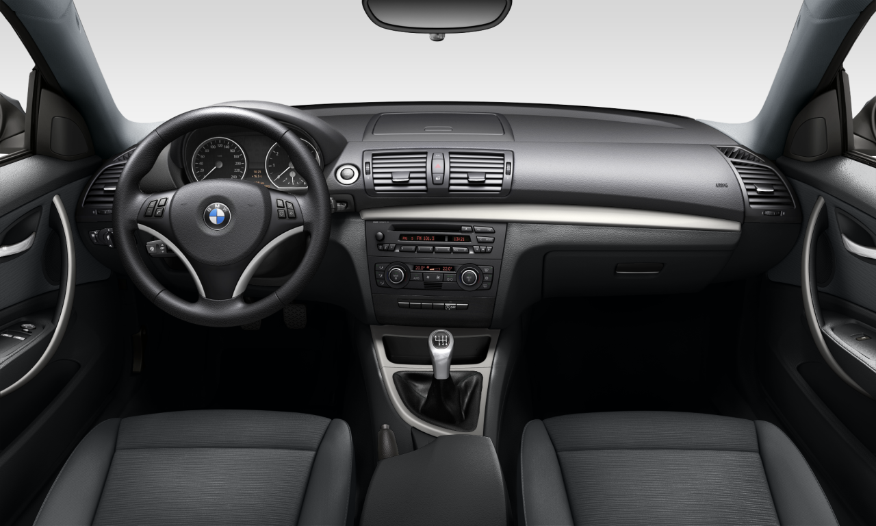 Interior of BMW 118i (E81), VIN WBAUB91060VC03105