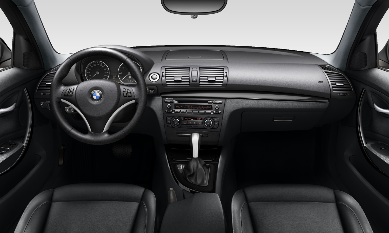 Interior of BMW 118i (E87 (MUE)), VIN WBAUE720X0E016666