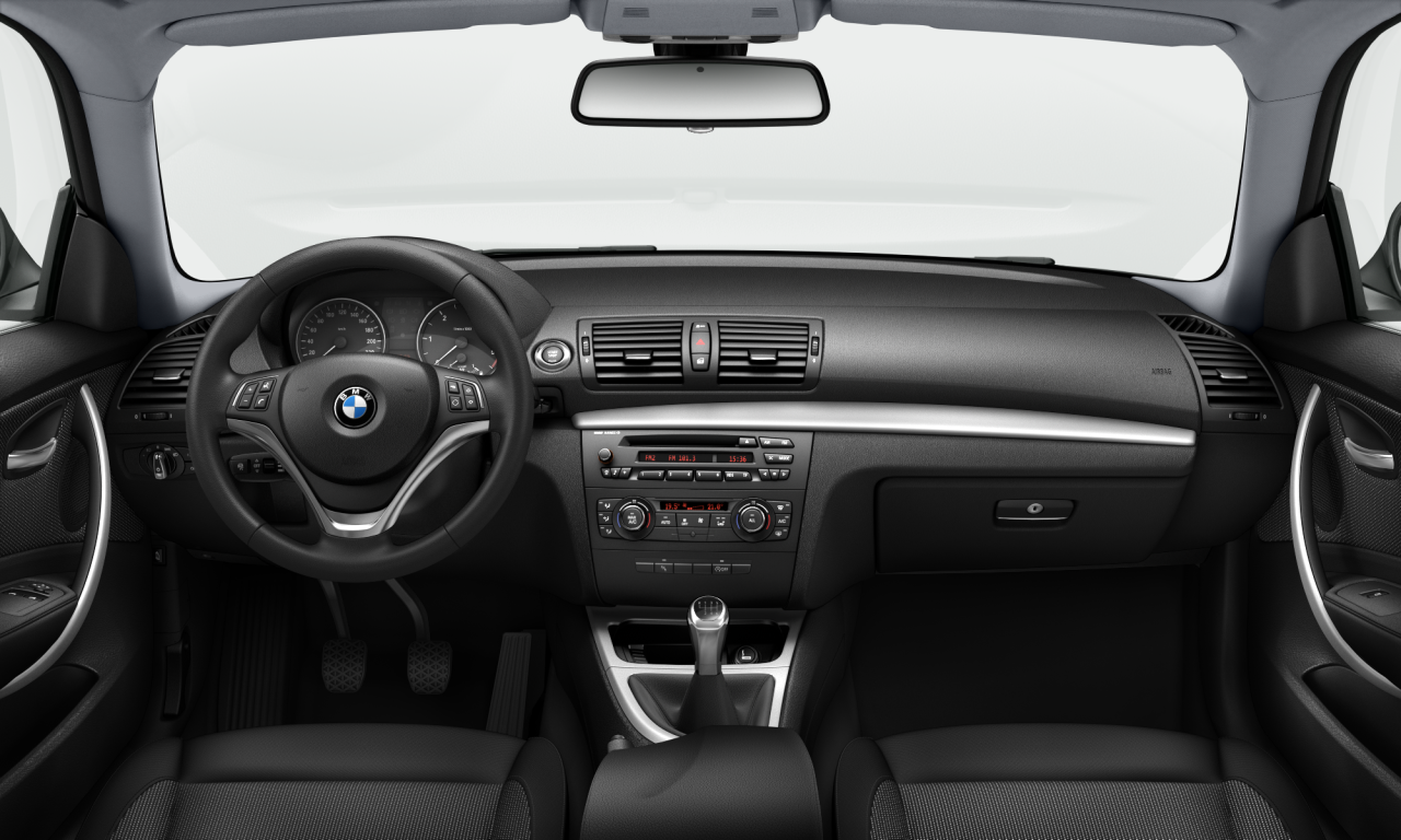 Interior of BMW 118d (E82), VIN WBAUR11050VT95286